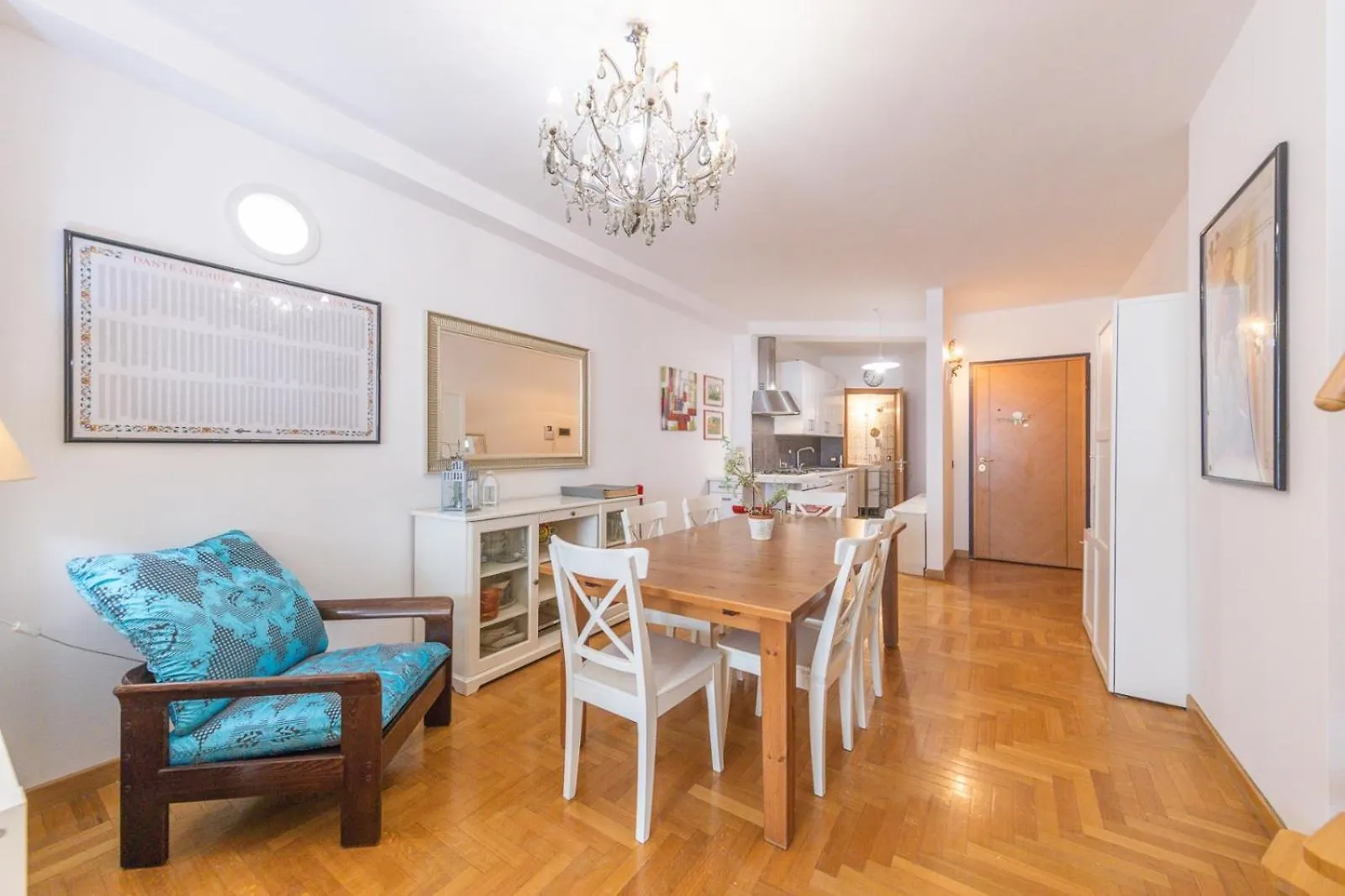 Aura 12 Apartment Frascati 0*,